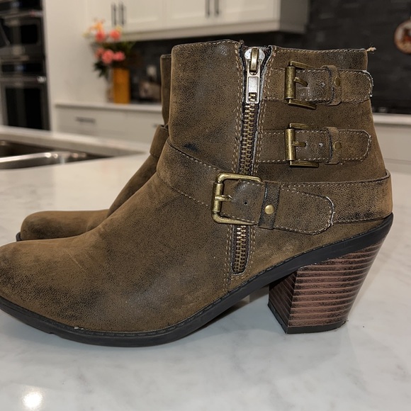 Buckle booties - Picture 3 of 7